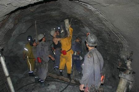 丹东工程爆破中的危险因素分析以及应对工程爆破危险的措施